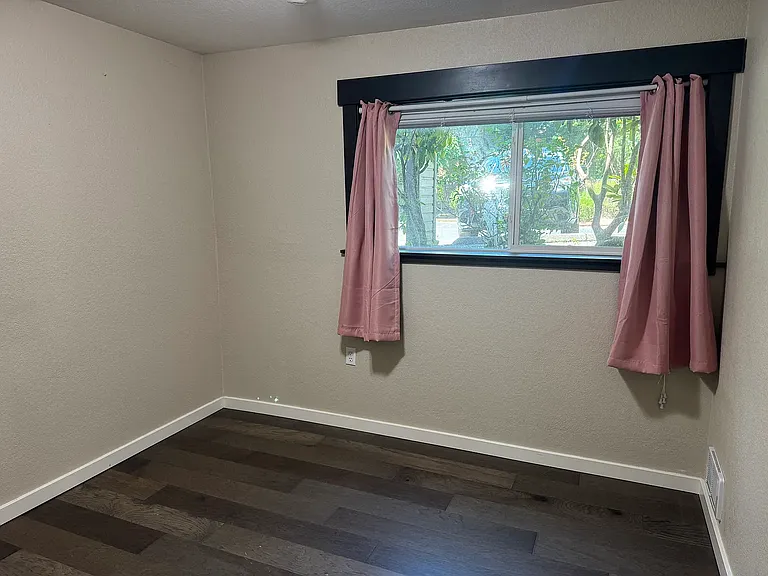 14620 NE 35th St #107 — Photo 4