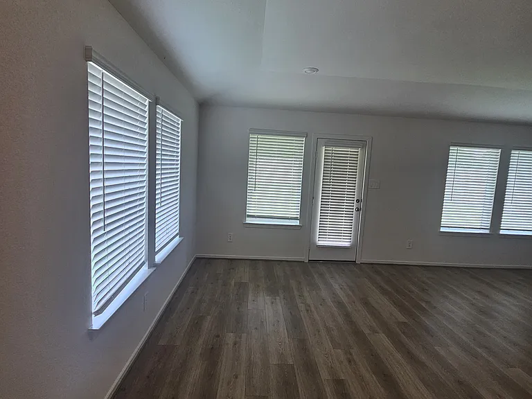 2834 Dark Lantern Dr — Photo 21