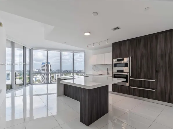 851 NE 1st Ave #1904, Miami, FL 33132