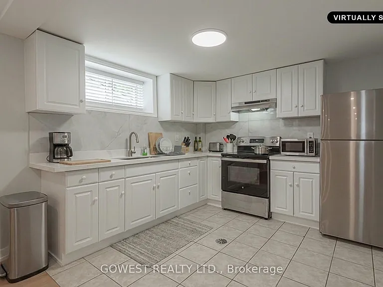 134 Grenadier Rd #4 — Photo 16