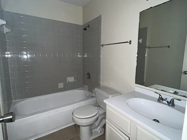 1604 Benttree Dr #A — Photo 11