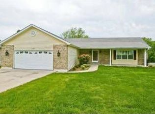 1138 Ellen Dr, Imperial, MO 63052