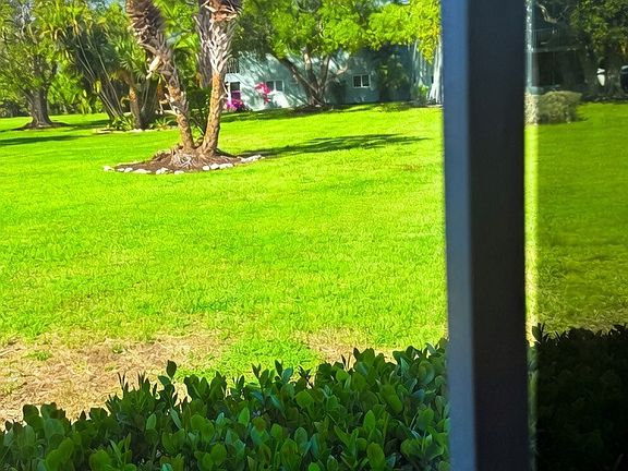 3rd image of 8148 Country Rd Unit 105