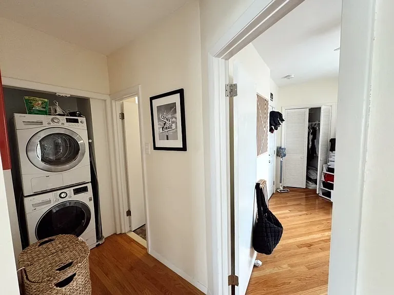 340 Putnam Ave #2 — Photo 11