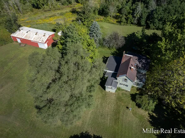 4145 Hammond Rd, Hastings, MI 49058