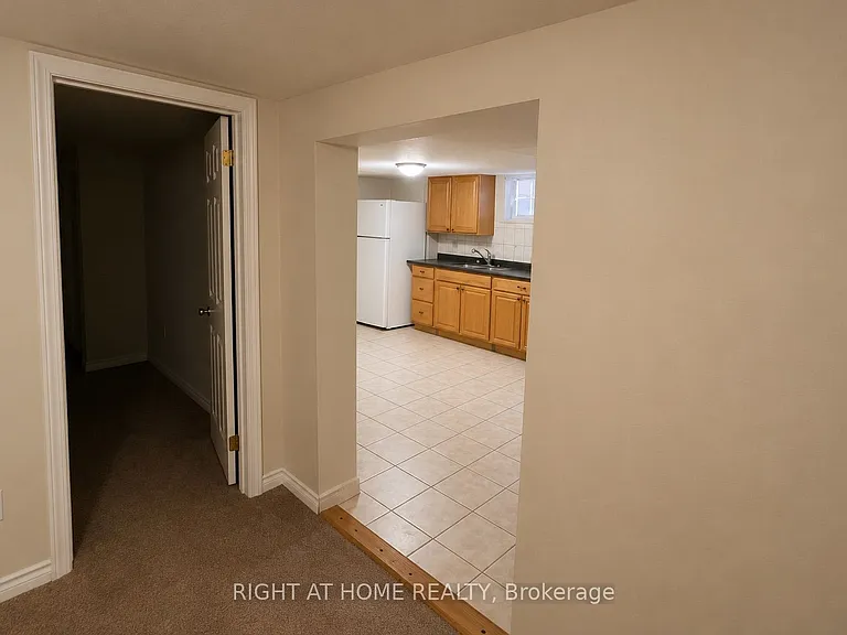 27 Wanita Rd — Photo 5