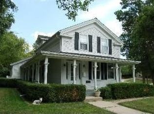 416 S 5th Ave, St Charles, IL 60174