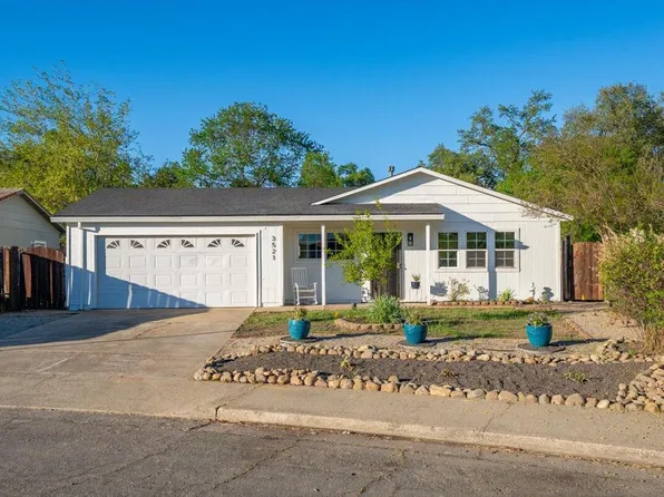 3521 Timber Ln, Anderson, CA 96007