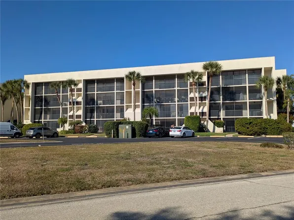 6114 43rd St W APT 106E, Bradenton, FL 34210