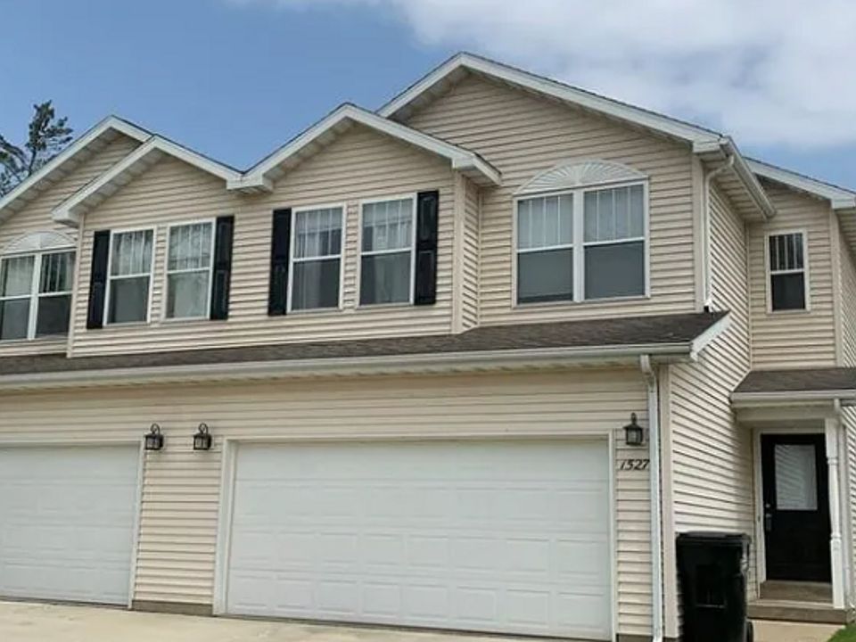 1525 Woodlawn 1525 Woodlawn Dr Charleston IL Zillow