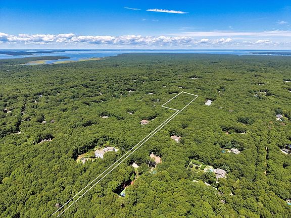 4th image of 413 Sag Harbor East Hampton Tpke