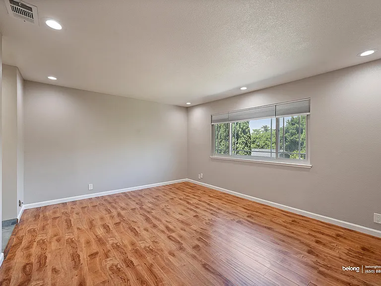 3661 Slopeview Dr — Photo 59