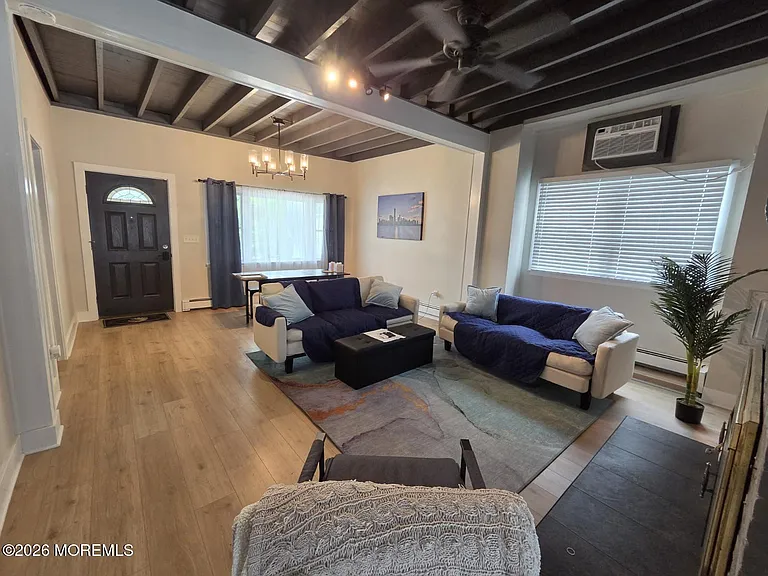 37 Beacon Blvd — Photo 5