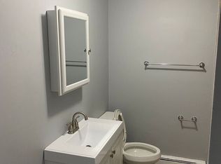3700 W 119th St APT 2C, Alsip, IL 60803