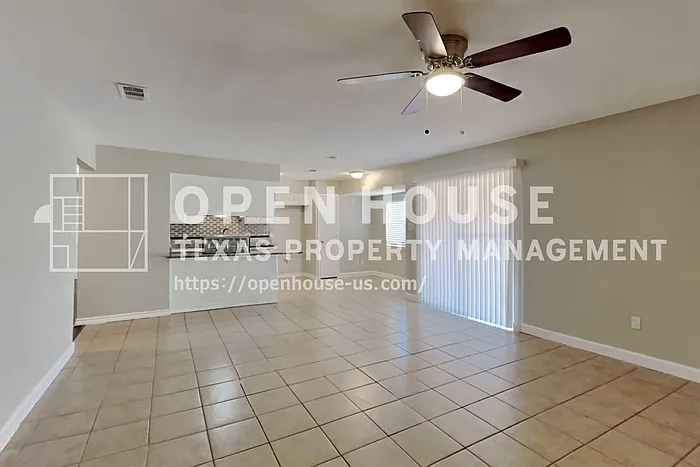 3 bed, 2.0 bath, 1336 sqft, $1,995 — Photo 4