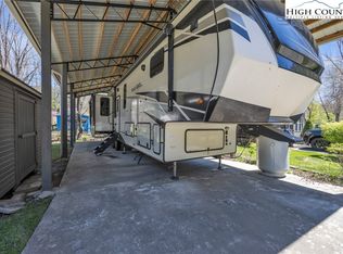 195 Finch Way, West Jefferson, NC 28694