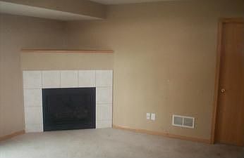 3rd image of 1105 Village St SE