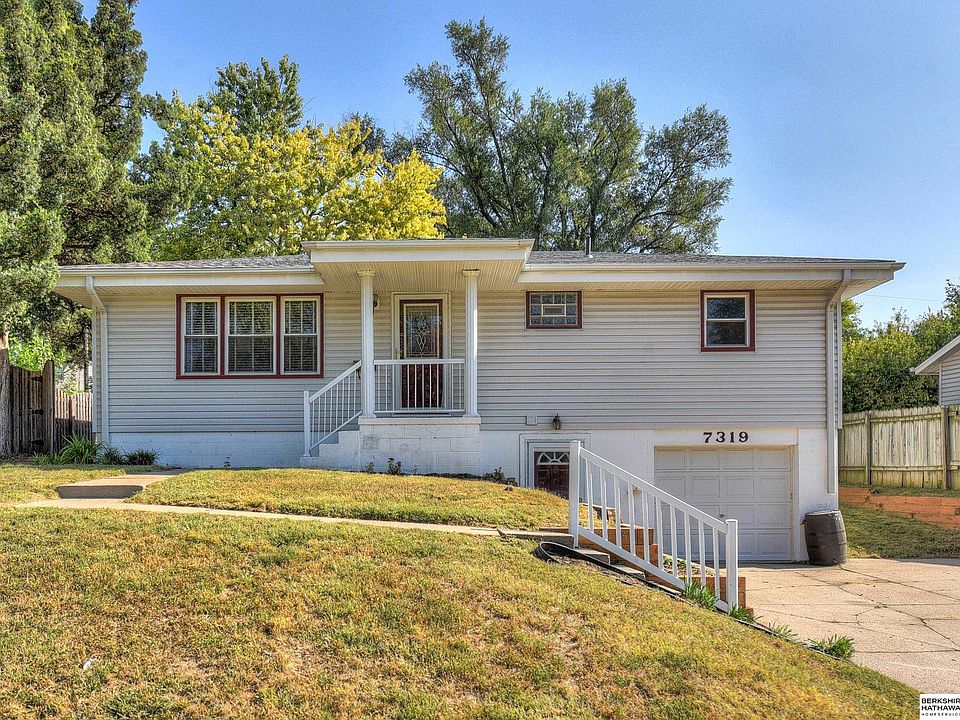 1st image of 7319 Park Crest Dr