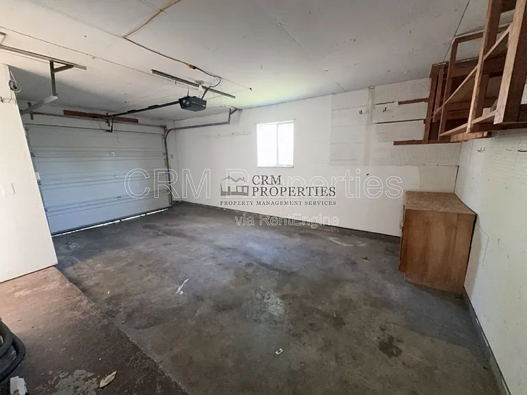 2400 Balmoral Blvd — Photo 16