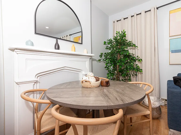 43 Myrtle Ave #1 — Photo 1