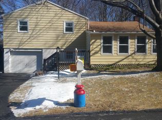 244 Winona Rd, Mount Pocono, PA 18344