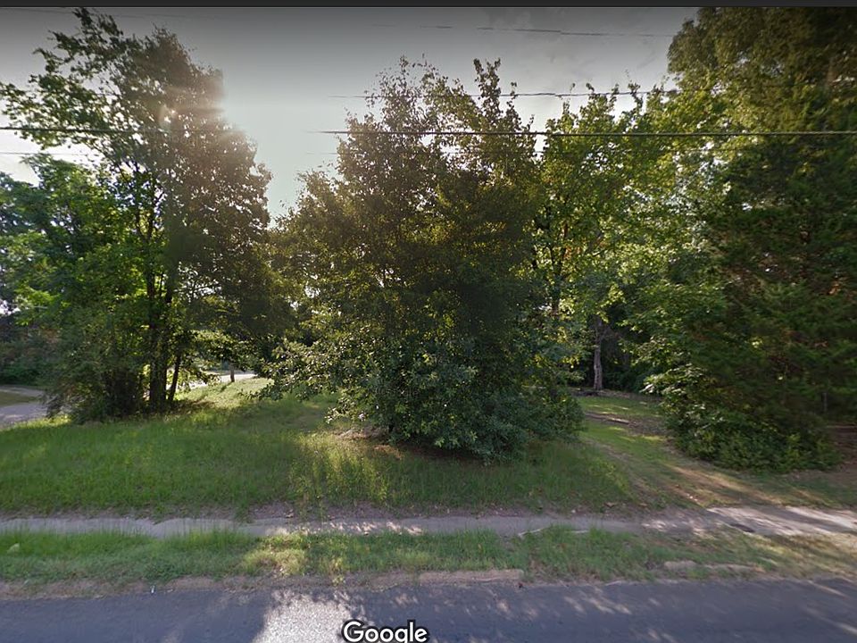 2nd image of 523 N Hazel St