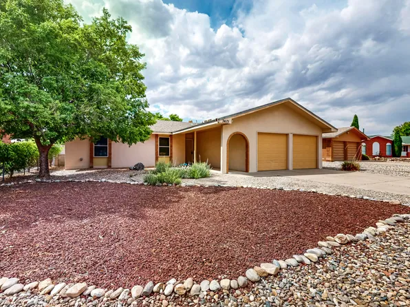 7413 Volunteer St NE, Albuquerque, NM 87109