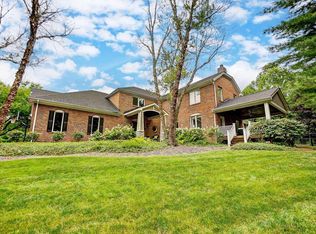 7583 Lake Water Dr, Cincinnati, OH 45242