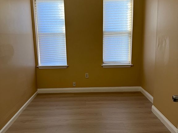 4th image of 1007 W 7th St