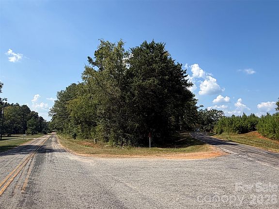 2nd image of 2806 Quinn Rd