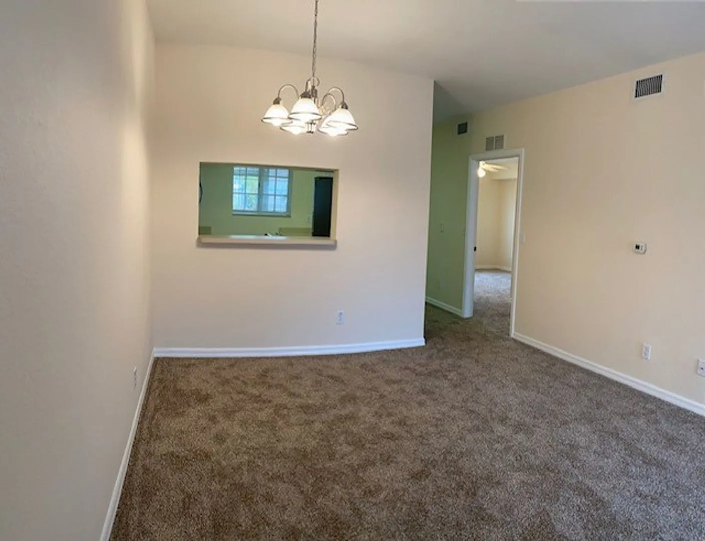 Ground Floor 2/2 Condo off Six Mile Cypress — Photo 4