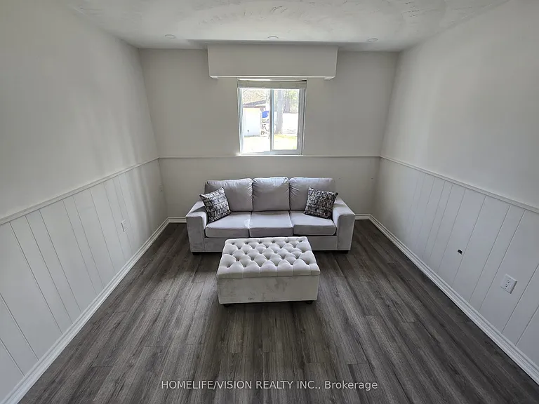 2082 River Rd W — Photo 10