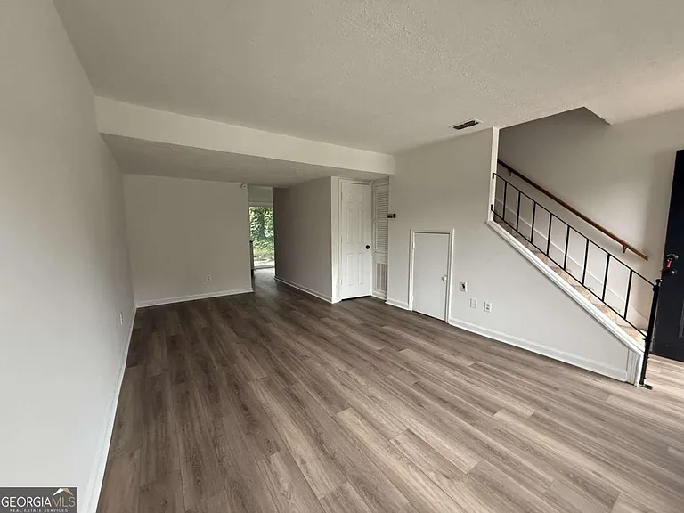 291 W Johnson St #407 — Photo 3