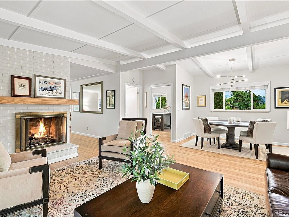 1st image of 546 W Lake Avenue