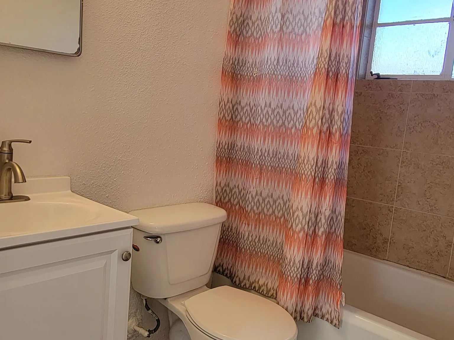 Studio, $895 — Photo 4