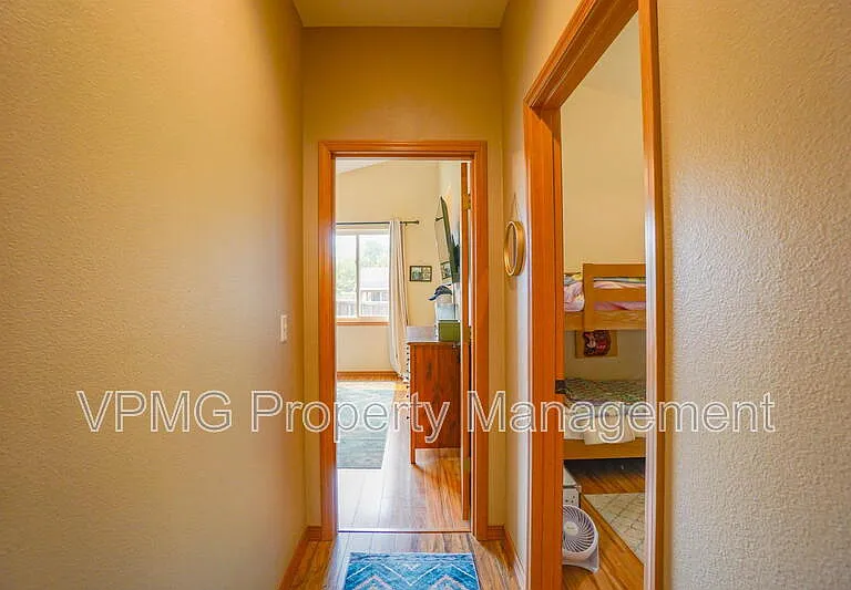 1204 NE 89th Ave — Photo 23