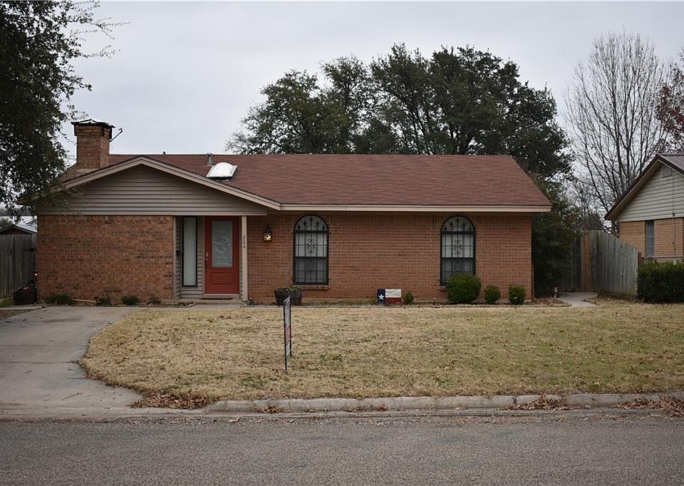 1st image of 264 Hillcrest Dr