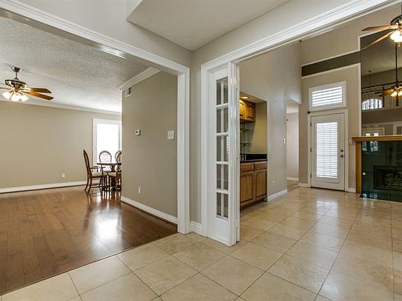 5th image of 201 N Carriage House Way