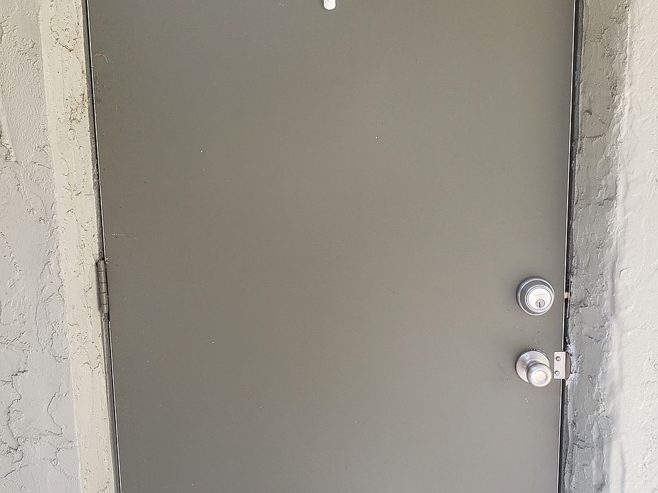1st image of 2200 Gladys St APT 0802