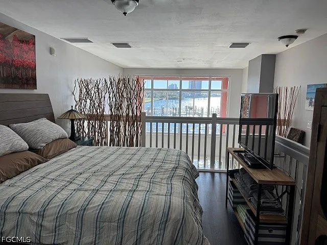2743 1st St #105 — Photo 17