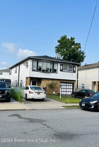 108 Montreal Ave, Staten Island, NY, 10306