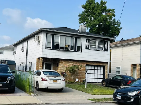 108 Montreal Ave, Staten Island, NY 10306