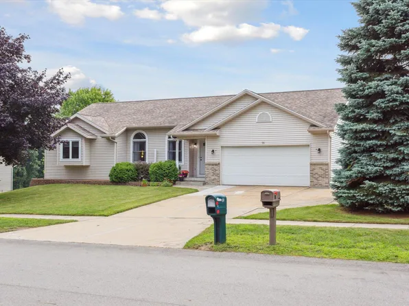 96 Windflower St NE, Comstock Park, MI 49321