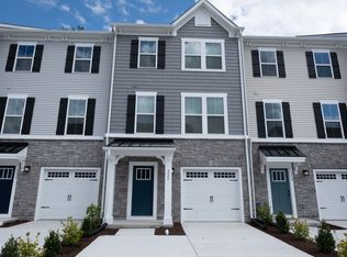 222 Tern Ave, Portsmouth, VA 23701
