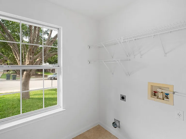 2305 Boulder Run — Photo 10
