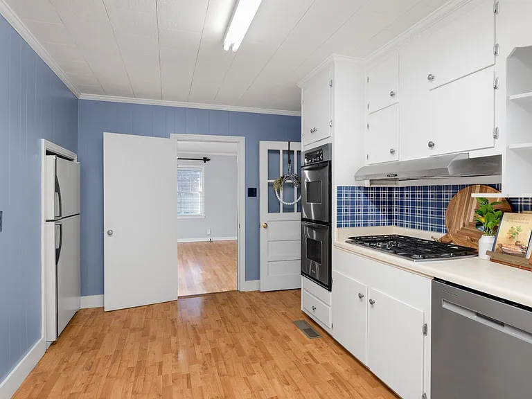 1396 Munford Ave — Photo 14