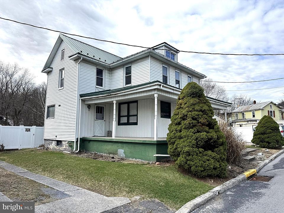 1st image of 12 Maclay St