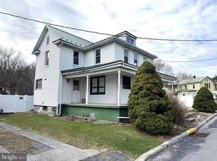 12 Maclay St, Milroy, PA 17063