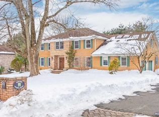 19 Sunset Ct, Montville, NJ