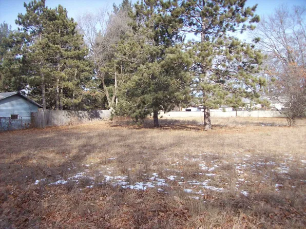 E Vrooman St, Oxford, WI 53952